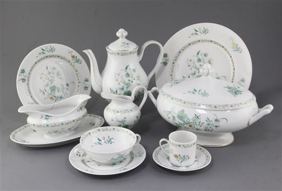 A Bernardaud Limoges Pekin pattern one hundred and fourteen piece dinner and coffee service, 30cm across